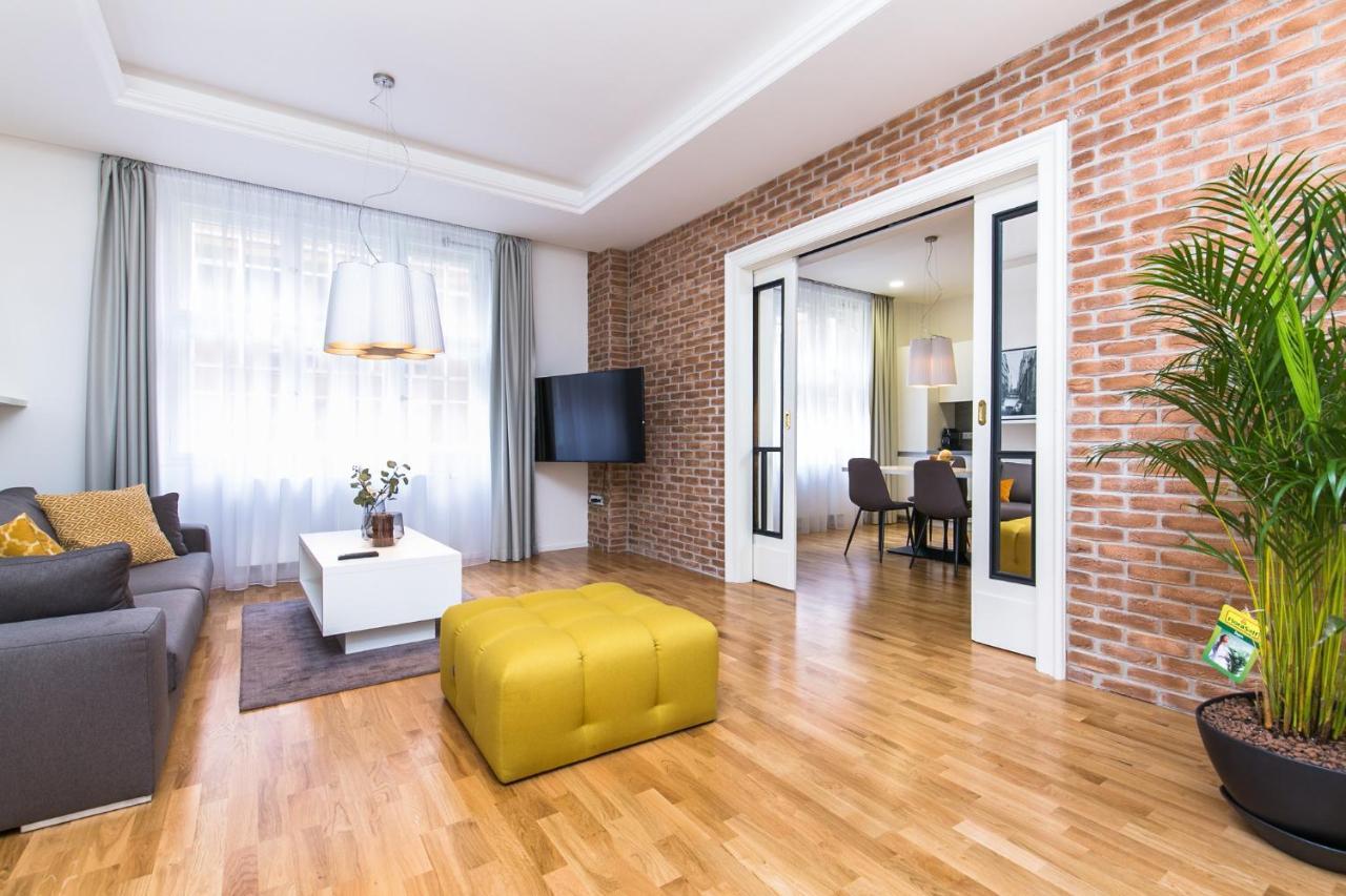 Unique Old Town Apartments At Palace Dlouha Prague Ngoại thất bức ảnh