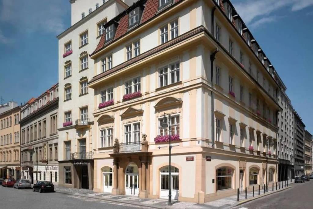 Unique Old Town Apartments At Palace Dlouha Prague Ngoại thất bức ảnh